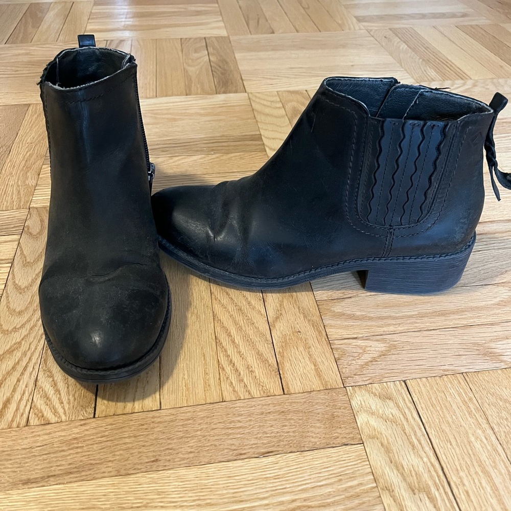 Sperry Women's Black Leather Boots